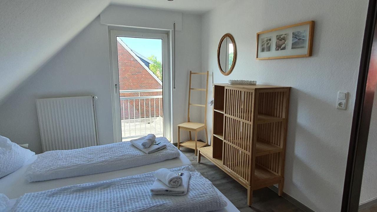 Friesenmeer Ferienwohnung Vier Bensersiel Exterior photo